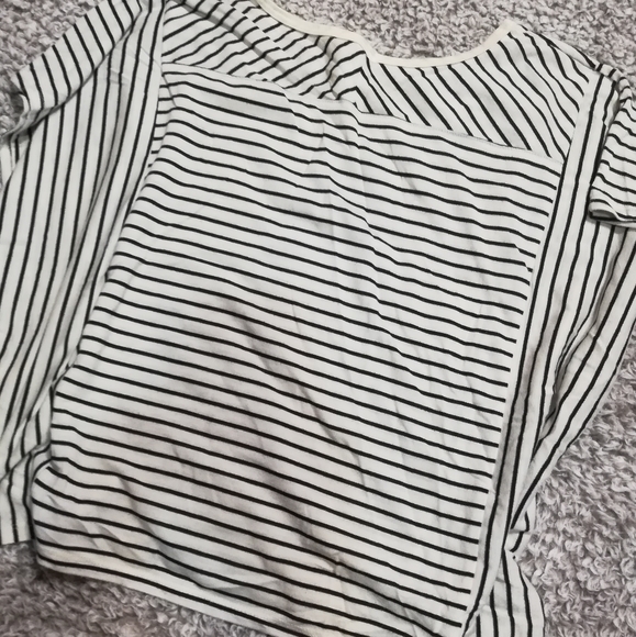 Black and white striped top - Picture 3 of 3